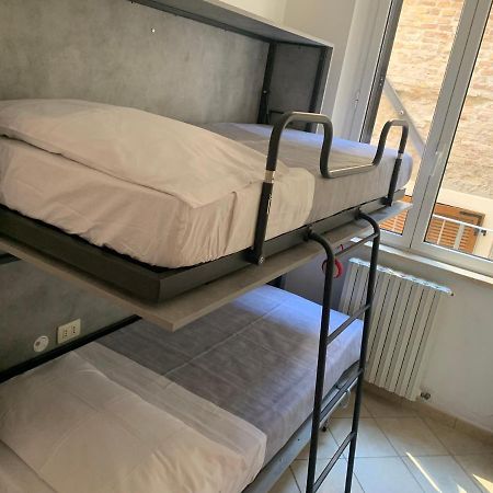 Appartamento Casa Tangerina Pesaro Esterno foto