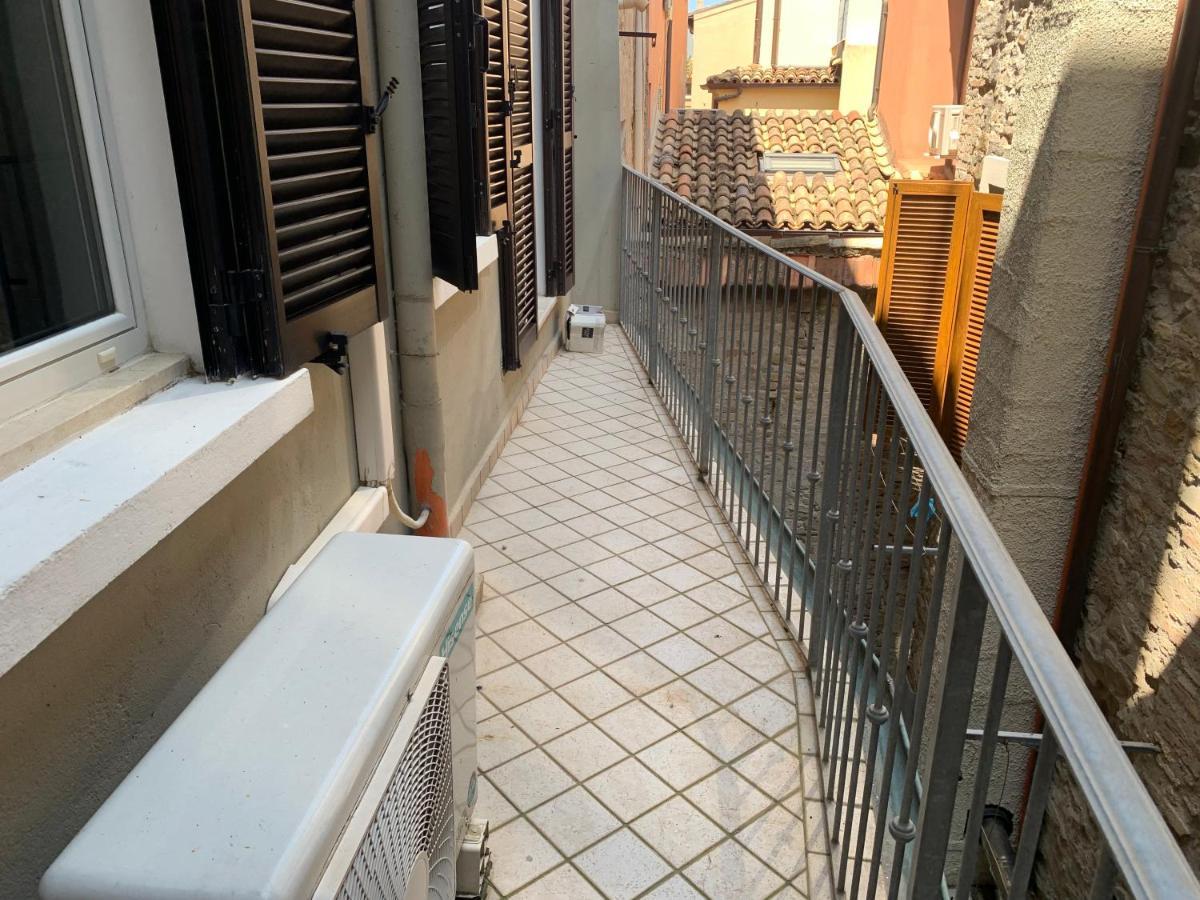 Appartamento Casa Tangerina Pesaro Esterno foto