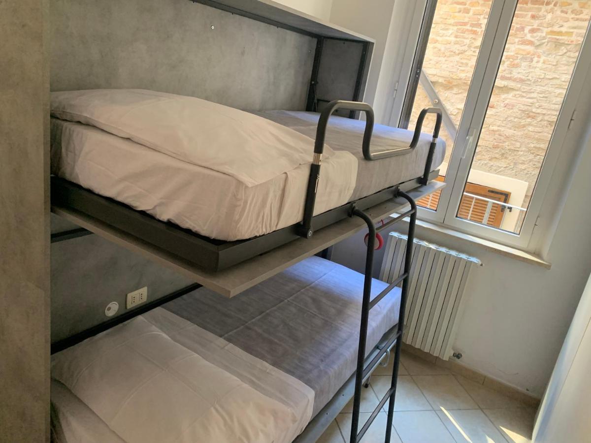 Appartamento Casa Tangerina Pesaro Esterno foto